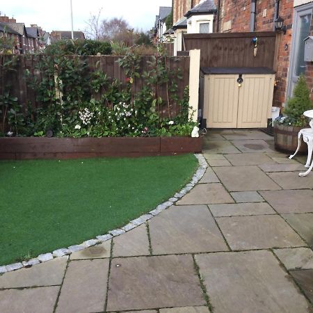 Leafy Lytham Central Lovely Ground Floor 1 Bedroom Apartment With Private Garden In Lytham Dog Friendly Lytham St Annes Dış mekan fotoğraf